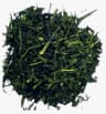 Daun teh sencha kering berwarna hijau tua